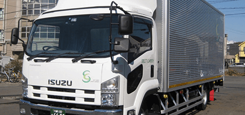 いすゞの4tゲート車が納車です